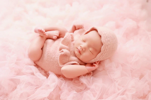 哈密宝宝几个月可以抬头 哈密宝宝几个月可以抬头