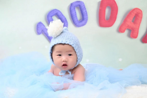 哈密宝宝多久会笑 哈密宝宝多久会笑